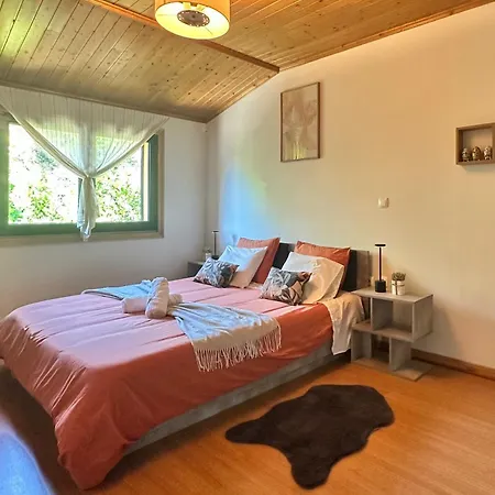 Nyaraló Ferreiros *